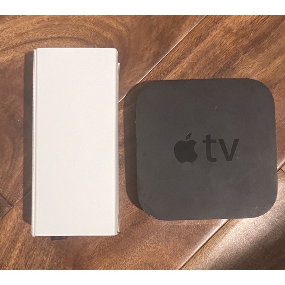 Apple Tv‎ A1427 3rd Generation 1080p HD Media Streamer w/ Power Cable WORKING